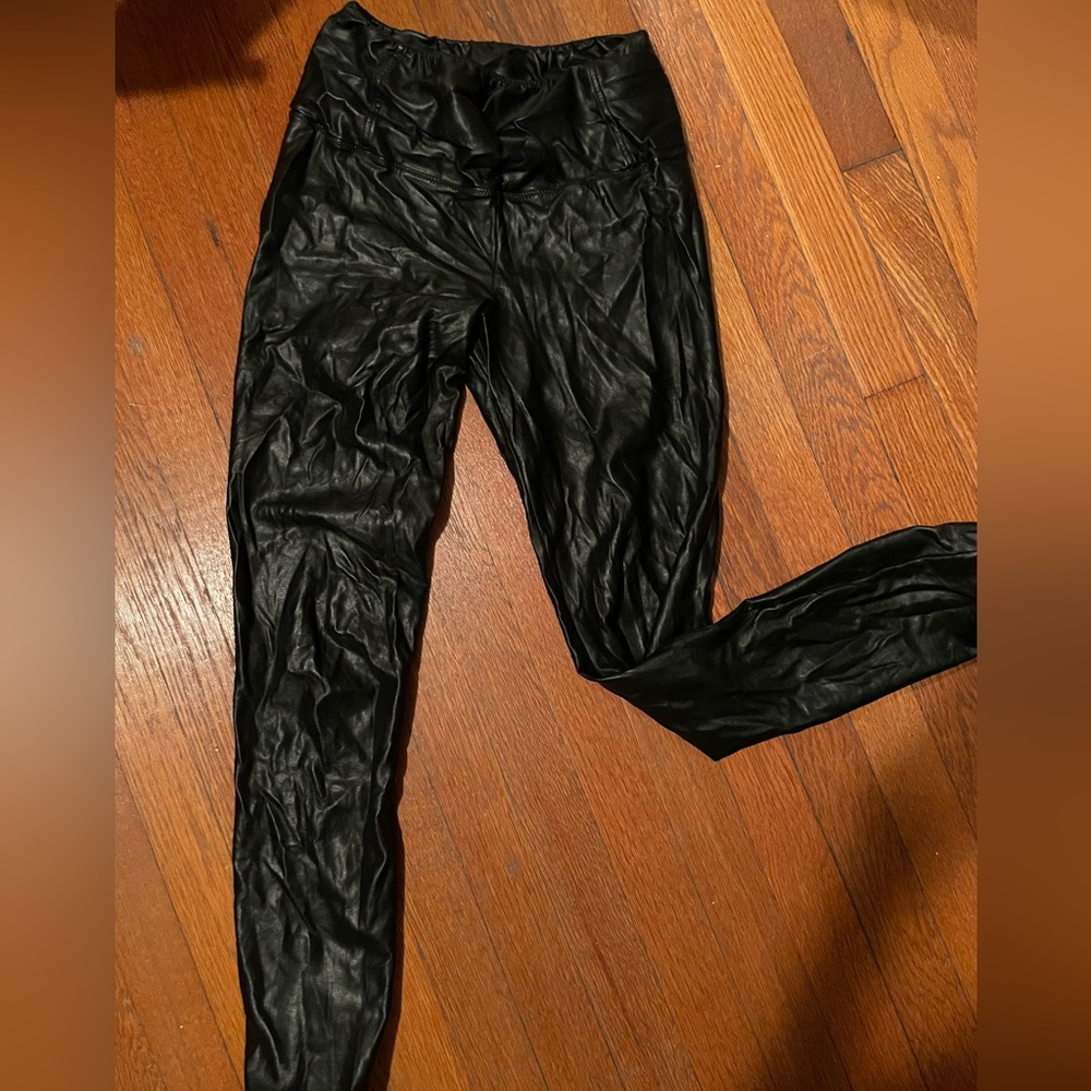 Aritzia Daria Faux Leather Leggings